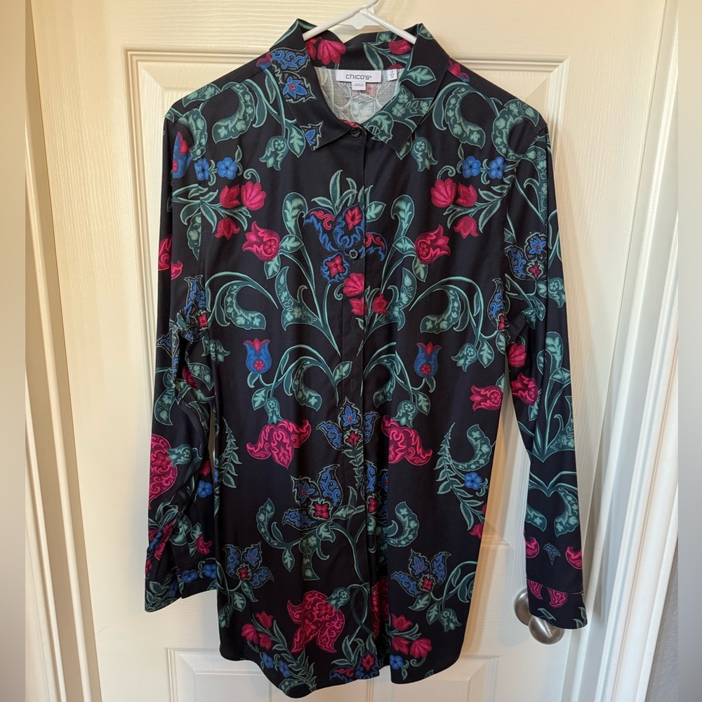 Never worn Chico’s Button Up Tunic, size L or 12